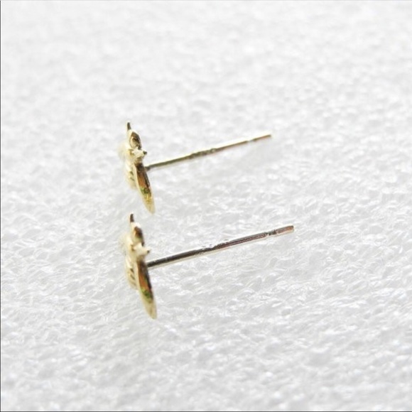 Golden Threads - Picture 2 of 2